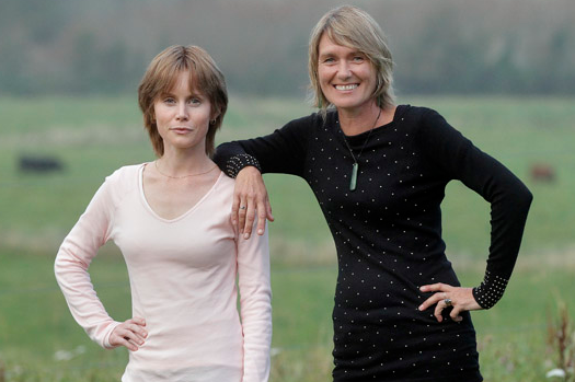 Louise Nicholas on set with Michelle Blundell